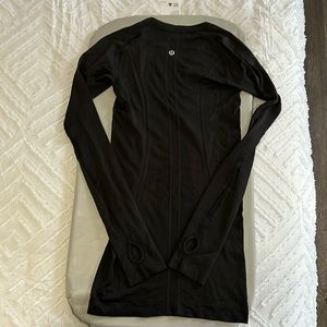 Black Lululemon long-sleeve